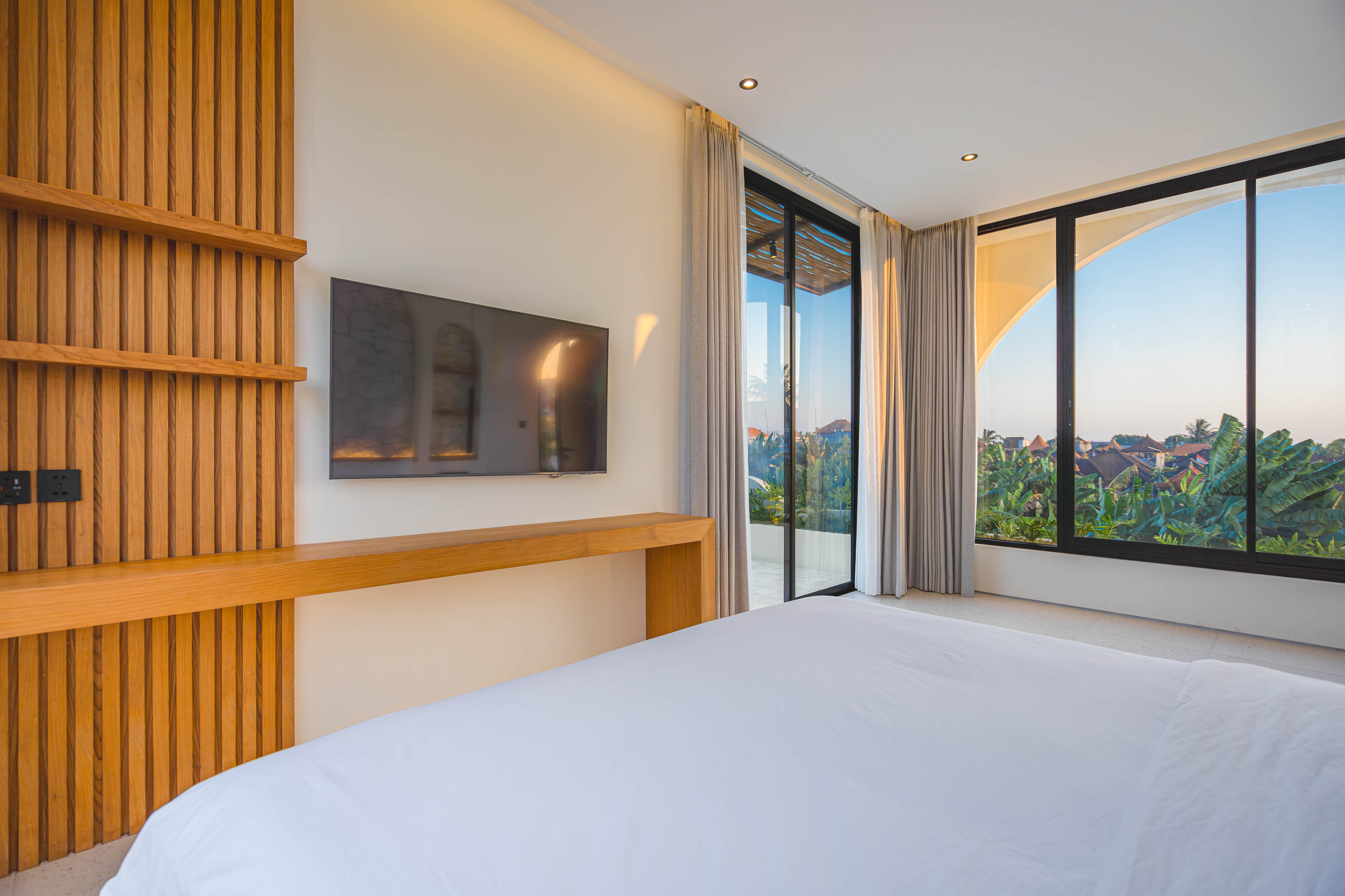 https://adm.balilyfeventures.com/uploads/Property/villa-akari/galleries/01M39109BBB7QX6RTDHXVFMHN8.jpg