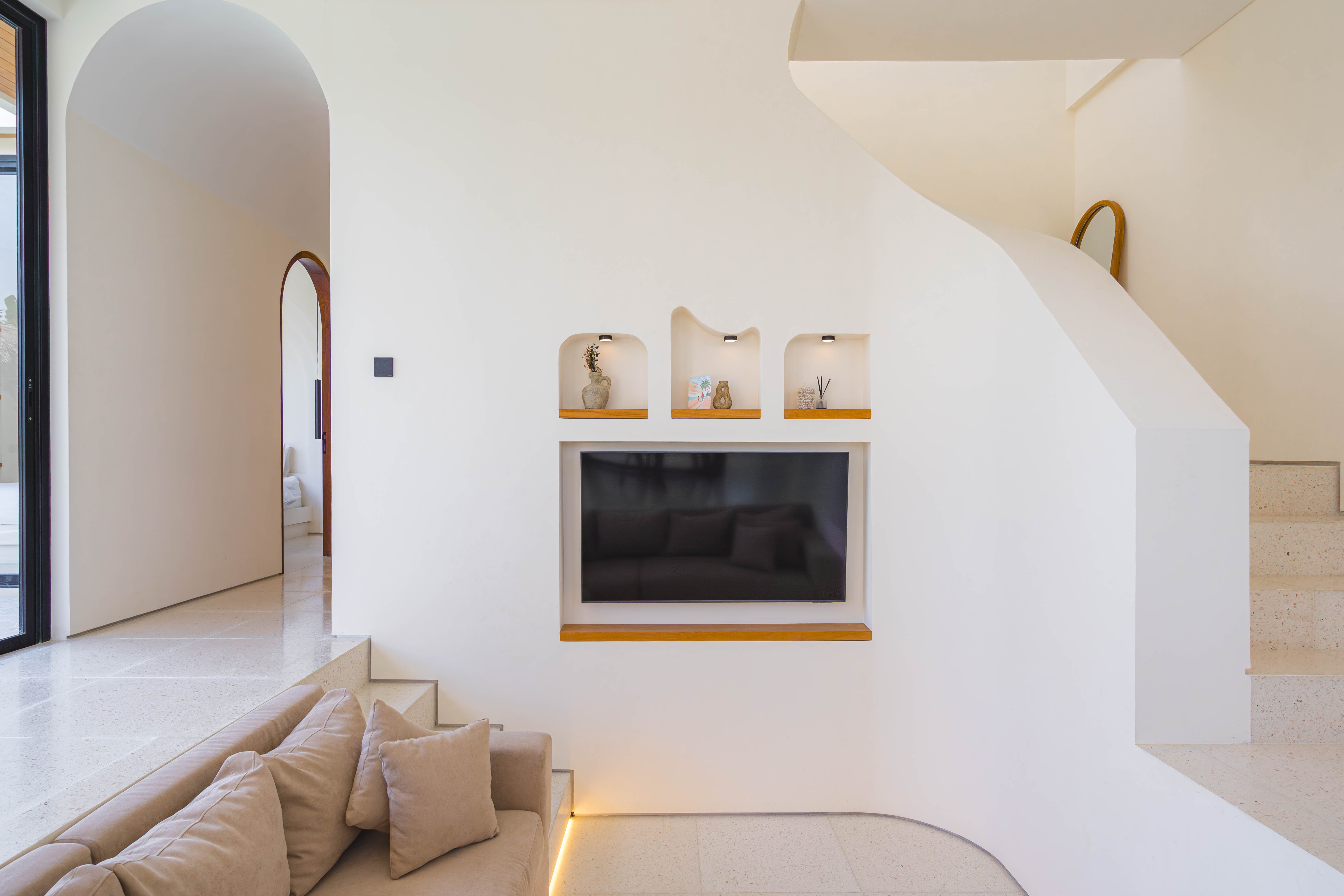https://adm.balilyfeventures.com/uploads/Property/villa-akari/galleries/01M3918RJXA4AQRPZP62CHTSAG.jpg